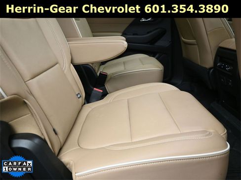Used 2023 Chevrolet Traverse Premier w/ LPO, Floor Liner Package image 10