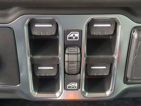 Used 2025 Jeep Wrangler Unlimited Sport S 4xe AWD/4WD image 25
