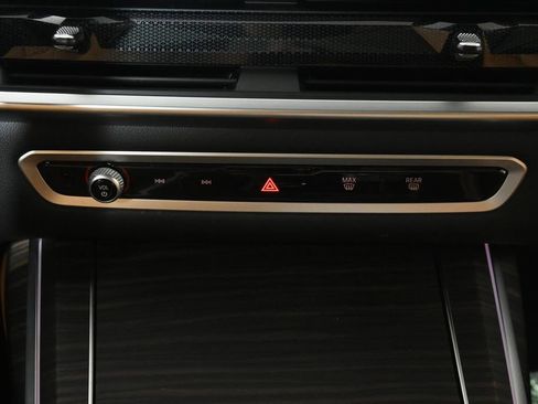 Certified 2023 BMW X7 xDrive40i w/ Executive Package image 24