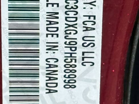 Used 2023 Dodge Charger Scat Pack w/ Navigation & Travel Group image 29