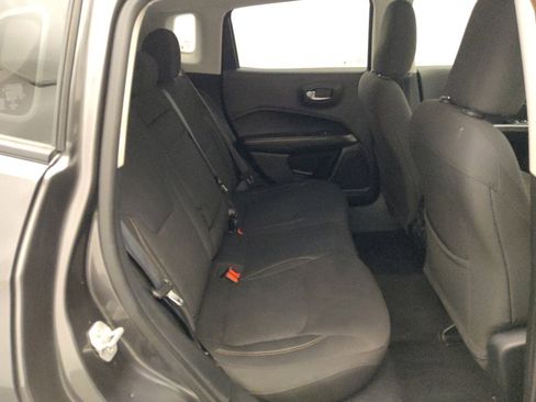 Used 2018 Jeep Compass Sport FWD image 19