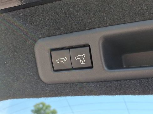 Used 2022 Lexus RX 450h AWD w/ Luxury Package image 31