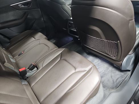 Used 2021 Audi Q8 Prestige image 11