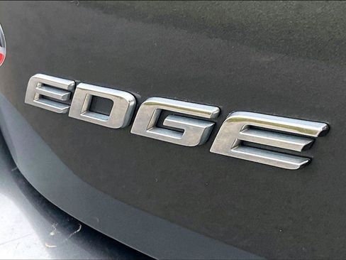 Used 2015 Ford Edge SE image 8