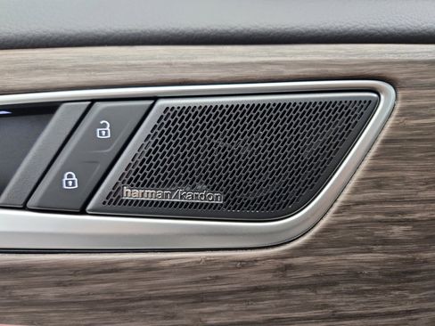 New 2026 Volkswagen Atlas SEL Premium R-Line AWD/4WD image 9