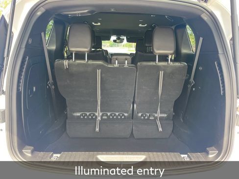 Used 2024 Chrysler Pacifica Limited FWD image 10