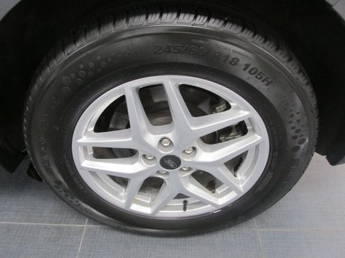 Used 2024 Ford Edge SEL AWD/4WD image 13