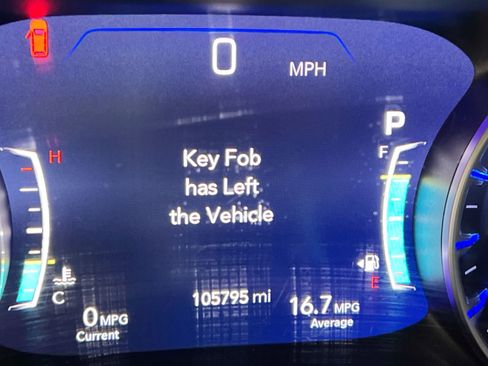 Used 2022 Chrysler Pacifica Touring-L image 24