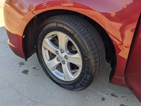 Used 2016 Toyota Sienna L image 35