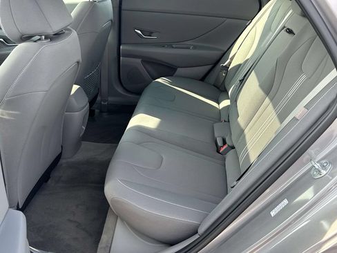 Used 2024 Hyundai Elantra SEL w/ Convenience Package FWD image 28