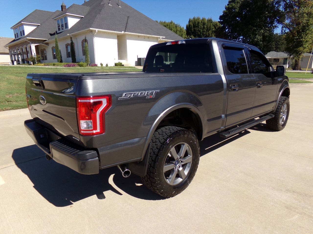 Used 2016 Ford F150 XLT w/ Equipment Group 301A Mid AWD/4WD image 21
