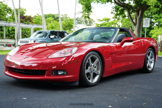 Used 2006 Chevrolet Corvette Coupe w/ Preferred Equipment Group RWD image 14