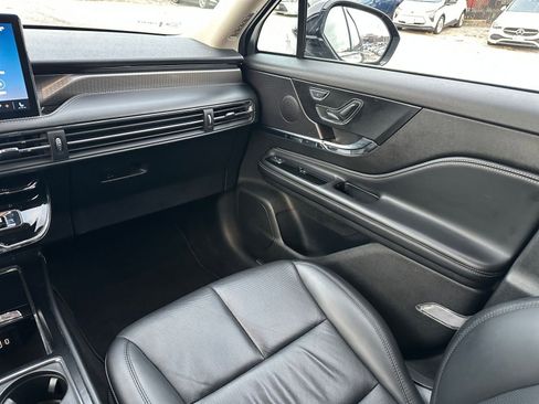 Used 2024 Lincoln Corsair Reserve image 35