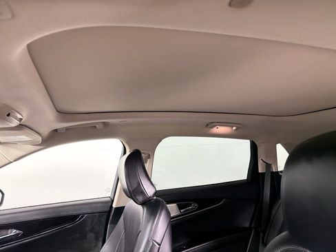 Used 2021 Lincoln Nautilus Reserve w/ Equipment Group 202A image 13