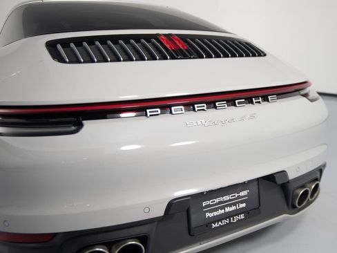 Certified 2022 Porsche 911 Targa 4S image 49