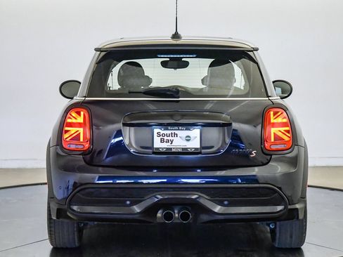 Used 2023 MINI Cooper S FWD image 3