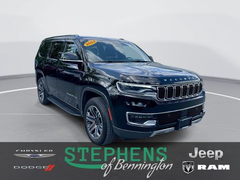 Used 2022 Jeep Wagoneer Series III AWD/4WD image 1