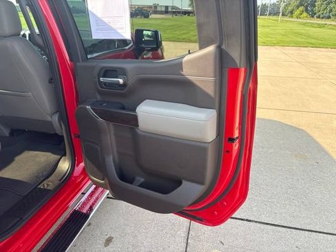 Used 2020 GMC Sierra 1500 SLT w/ Driver Alert Package I AWD/4WD image 18