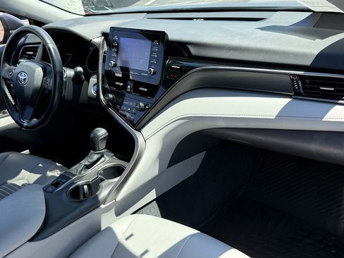 Used 2022 Toyota Camry SE image 26