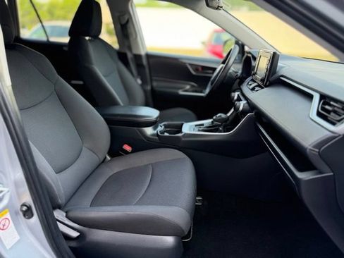 Used 2019 Toyota RAV4 LE w/ All Weather Liner Package AWD/4WD image 25