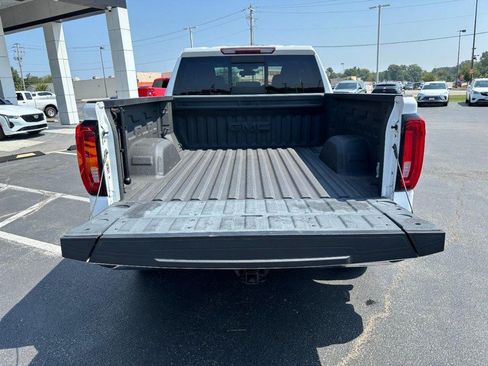 Used 2019 GMC Sierra 1500 SLT w/ SLT Premium Plus Package AWD/4WD image 7