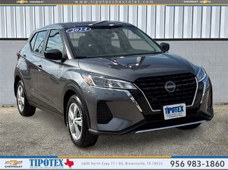 Used 2024 Nissan Kicks S image 1