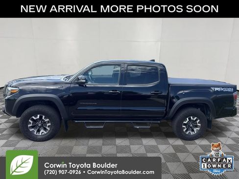 Used 2023 Toyota Tacoma TRD Off-Road w/ Technology Package AWD/4WD image 4