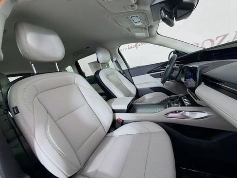 New 2026 Lincoln Nautilus Premier AWD/4WD image 31