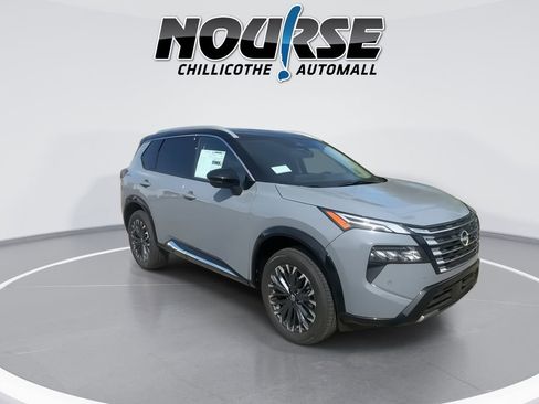 New 2026 Nissan Rogue Platinum AWD/4WD image 2