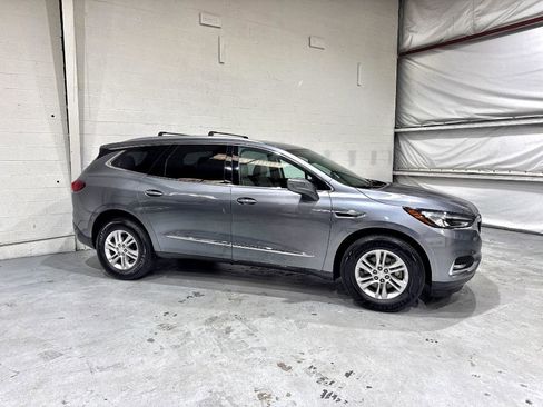 Used 2019 Buick Enclave Essence image 5