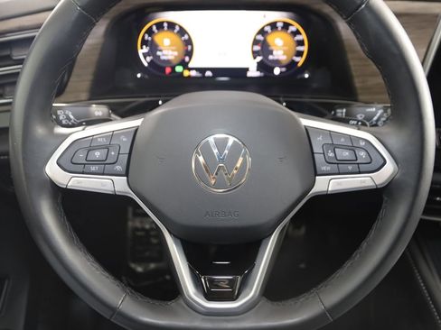 Used 2025 Volkswagen Atlas SEL Premium R-Line AWD/4WD image 37