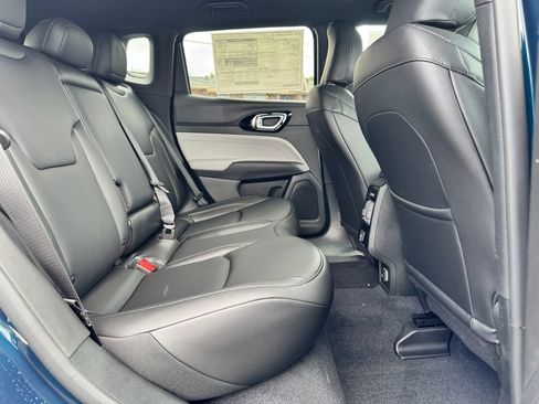 New 2026 Jeep Compass Limited AWD/4WD image 12