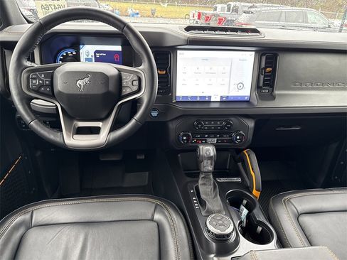 Used 2024 Ford Bronco Badlands image 23