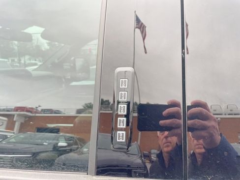 Used 2024 Ford F350 Lariat w/ Lariat Ultimate Package image 16