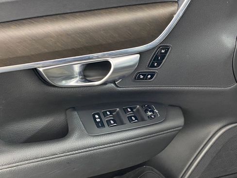 Used 2018 Volvo V90 T6 Cross Country w/ Convenience Package image 11