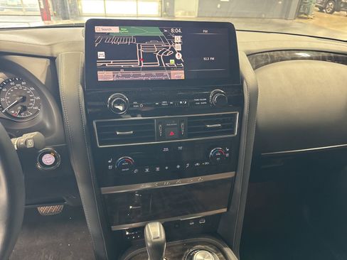 Used 2022 Nissan Armada Platinum w/ Captain's Chairs Package image 5