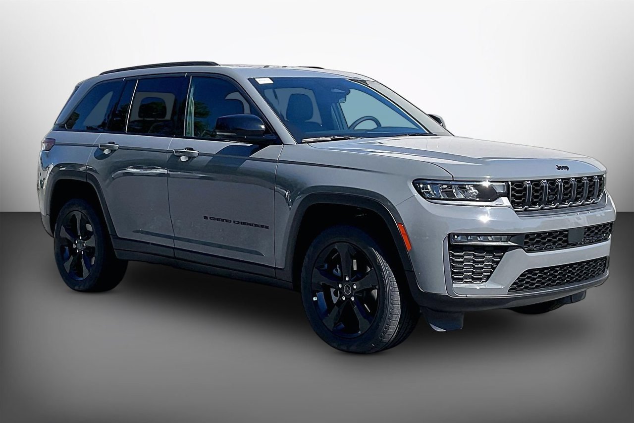 New 2027 Jeep Grand Cherokee Limited w/ Limited Altitude Package RWD image 1