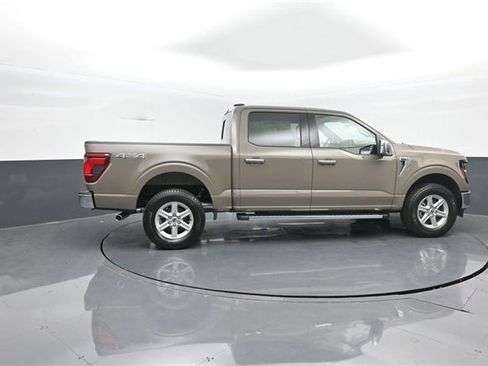 New 2025 Ford F150 XLT w/ Equipment Group 302A MID image 8