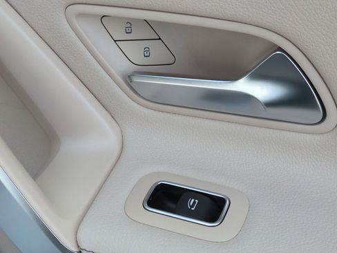 Certified 2021 Mercedes-Benz A 220 image 33