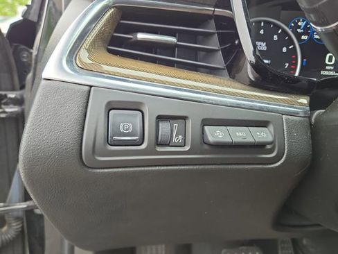 Used 2017 Cadillac XT5 Platinum AWD/4WD image 21