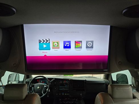 Used 2023 Chevrolet Express 2500 Extended image 50