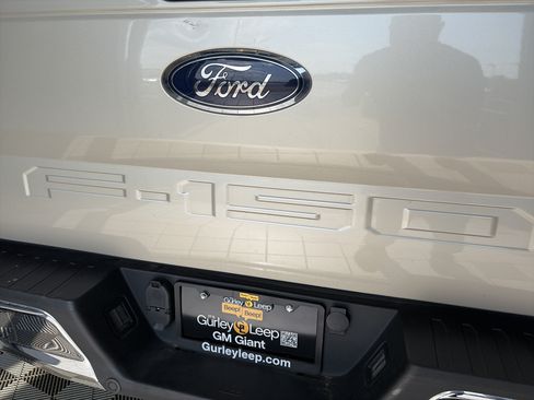 Used 2018 Ford F150 XLT w/ Equipment Group 302A Luxury AWD/4WD image 10