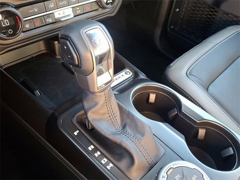 New 2025 Ford Bronco Outer Banks image 17