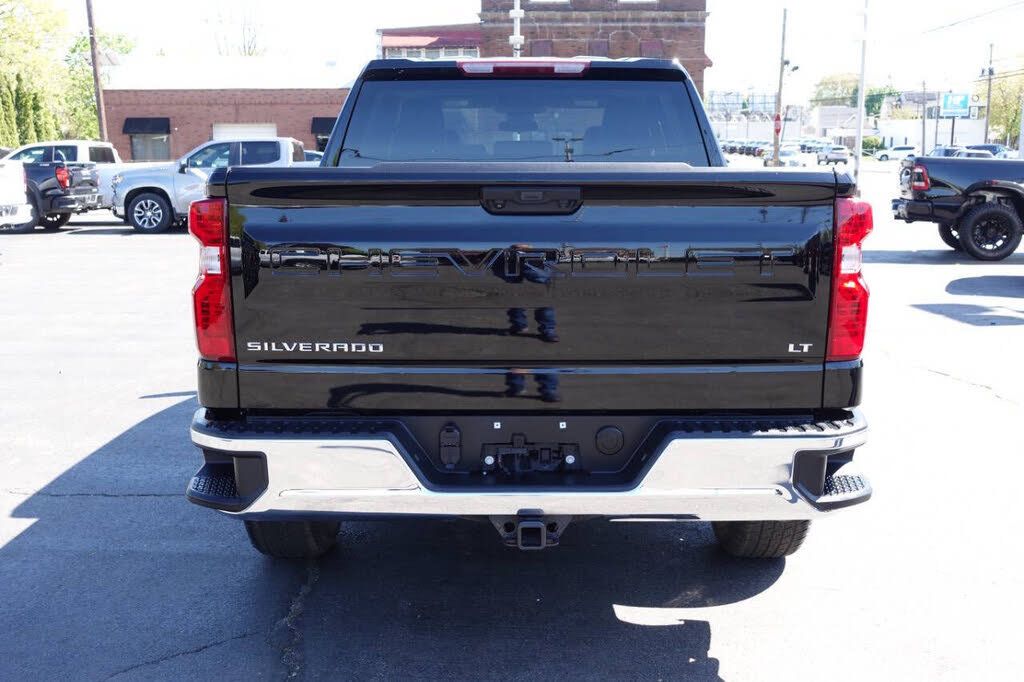 Used 2023 Chevrolet Silverado 1500 LT AWD/4WD image 9