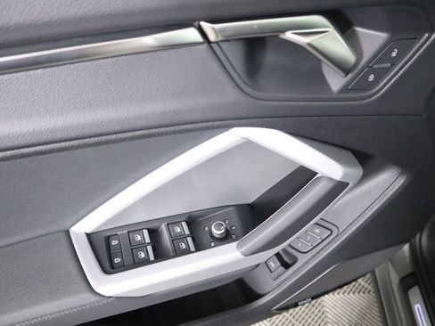 New 2025 Audi Q3 2.0T Premium image 24