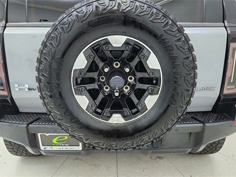 Used 2024 GMC Hummer EV 3X w/ Extreme Off-Road Package image 11