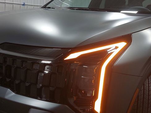 New 2026 Kia Sportage X-Line image 32