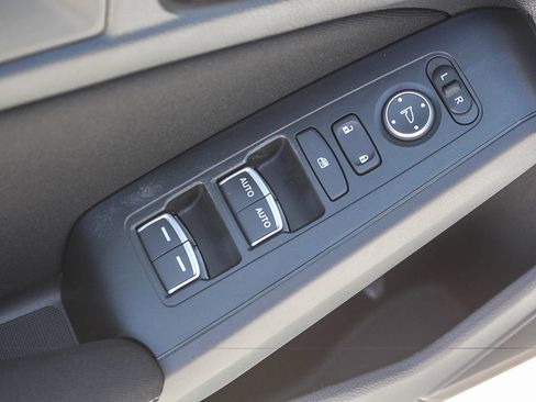 Certified 2024 Honda Civic LX image 21