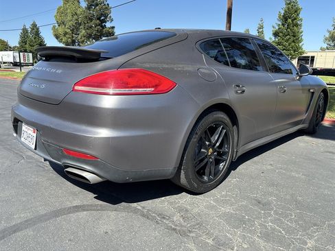 Used 2014 Porsche Panamera 4 AWD/4WD image 13