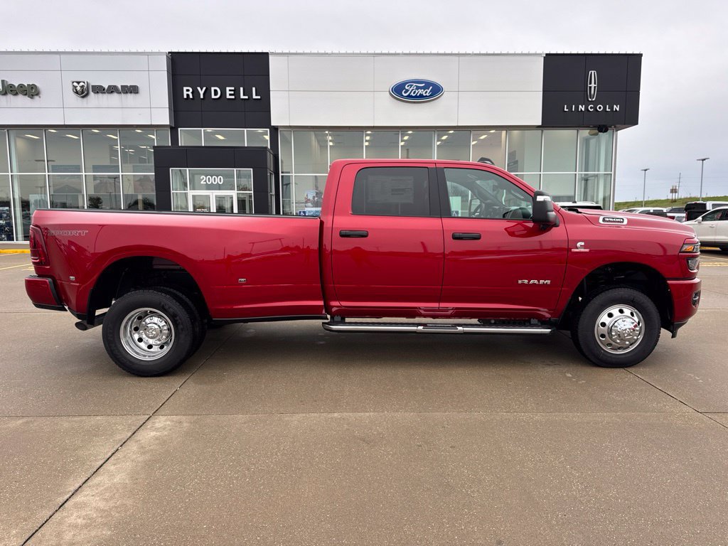 New 2027 RAM 3500 Big Horn AWD/4WD image 2